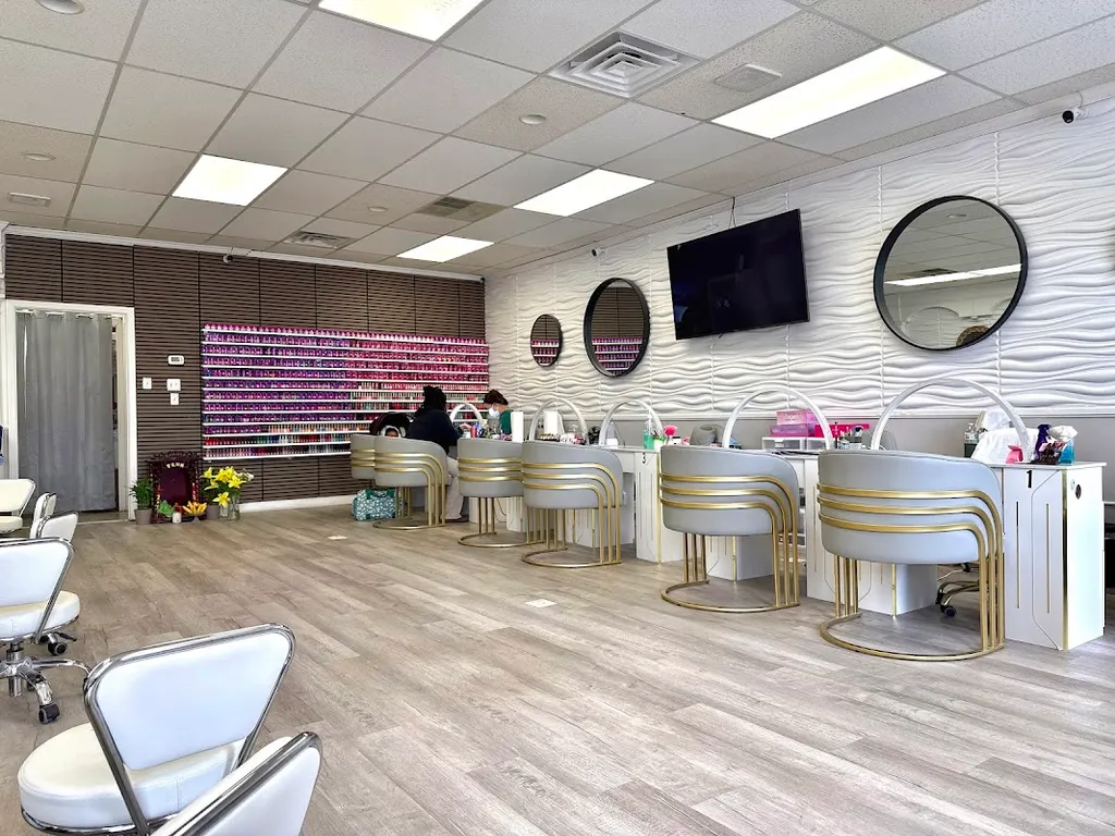 Palace Nails — Nail salon in Spartanburg